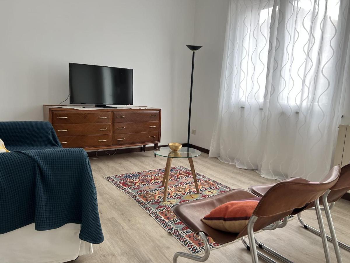 Buonarroti 37 Appartement Gorgonzola Buitenkant foto